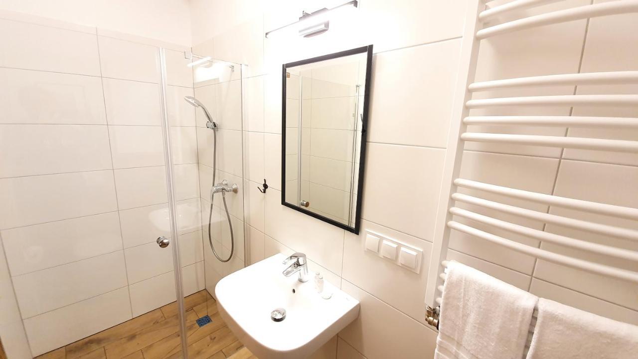 Sleep Port B&B - Bezplatny Parking Gdansk Bagian luar foto